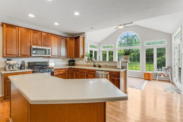 5692 Woodmansee Way, Liberty Twp, OH 45011