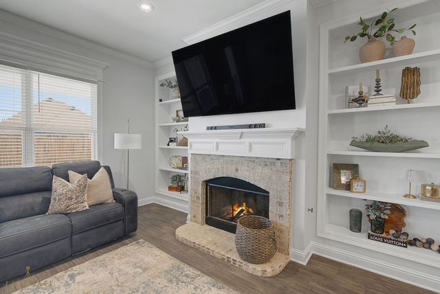 303 Prien Lake Loop, Bossier City, LA 71111