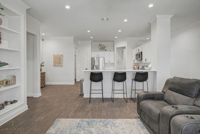 303 Prien Lake Loop, Bossier City, LA 71111