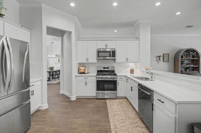 303 Prien Lake Loop, Bossier City, LA 71111