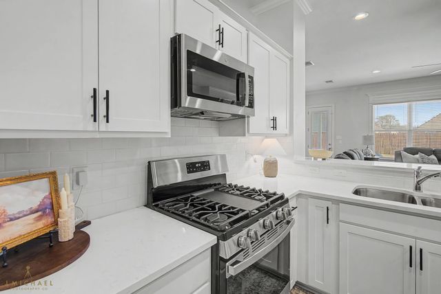 303 Prien Lake Loop, Bossier City, LA 71111