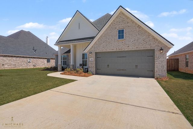 303 Prien Lake Loop, Bossier City, LA 71111