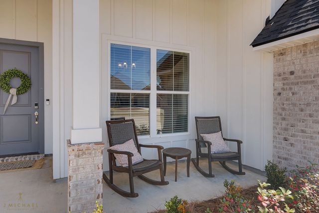 303 Prien Lake Loop, Bossier City, LA 71111