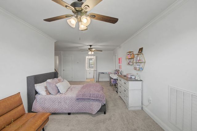 303 Prien Lake Loop, Bossier City, LA 71111