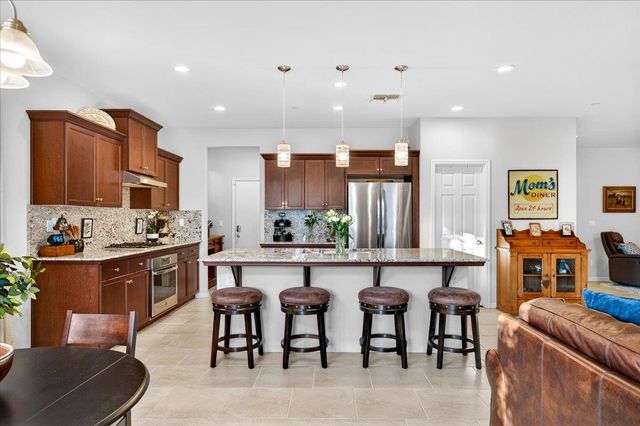 3088 Teague, Clovis, CA 93619