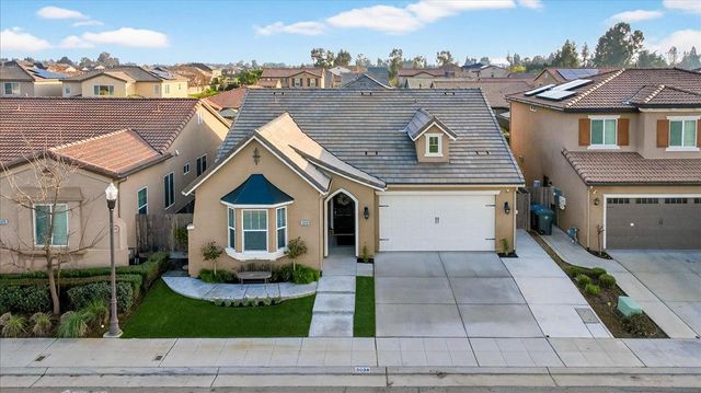 3088 Teague, Clovis, CA 93619