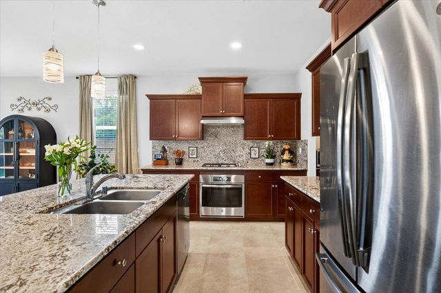 3088 Teague, Clovis, CA 93619