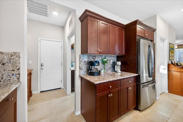 3088 Teague, Clovis, CA 93619