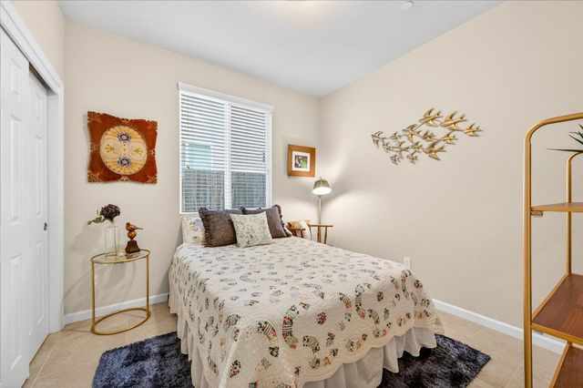 3088 Teague, Clovis, CA 93619