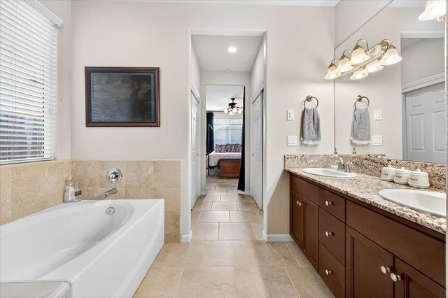 3088 Teague, Clovis, CA 93619