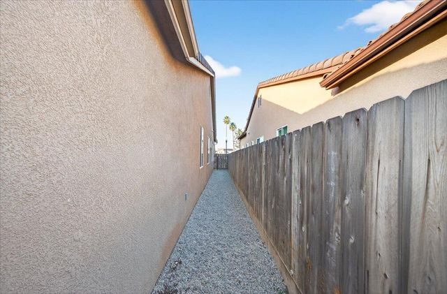 3088 Teague, Clovis, CA 93619