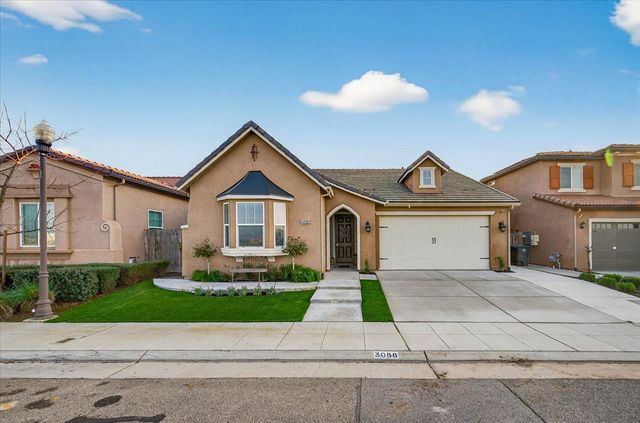 3088 Teague, Clovis, CA 93619