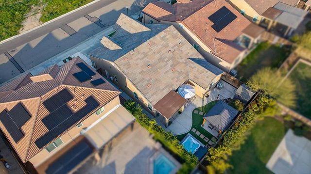 3088 Teague, Clovis, CA 93619