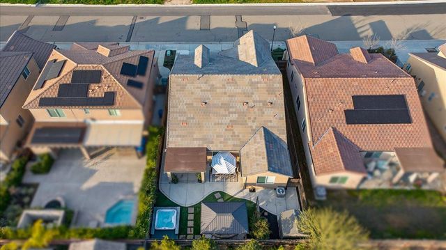 3088 Teague, Clovis, CA 93619