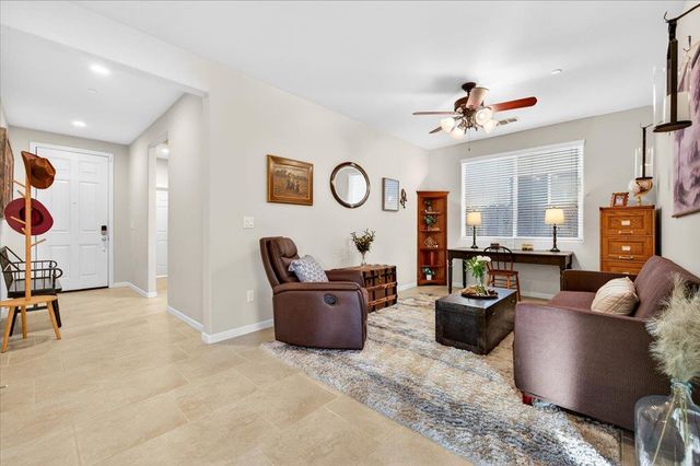 3088 Teague, Clovis, CA 93619