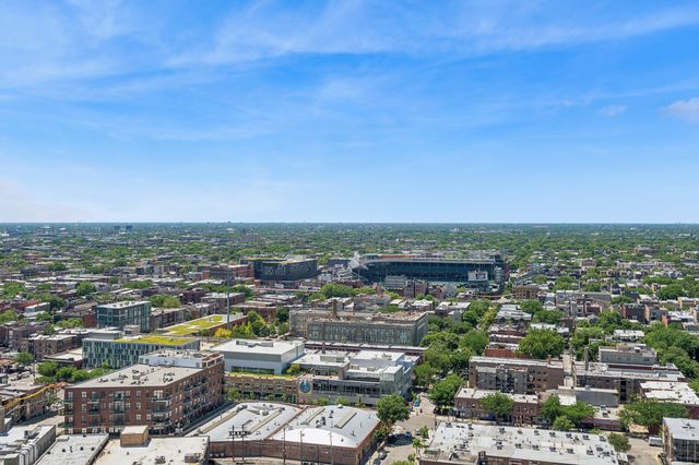 3660 N Lake Shore Drive 2812, Chicago, IL 60613