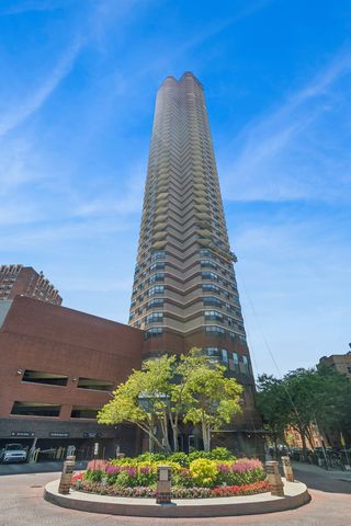 3660 N Lake Shore Drive 2812, Chicago, IL 60613