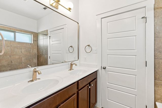 2101 Rivers Edge WAY 25, Austin, TX 78741