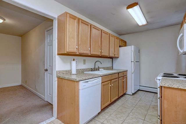 24 Hickory Lane, Roxbury, CT 06783