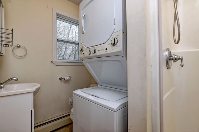 24 Hickory Lane, Roxbury, CT 06783