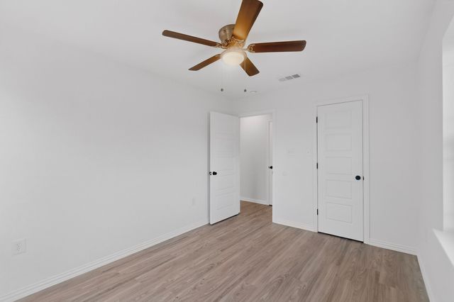 4540 Western Oaks Drive, Dallas, TX 75211