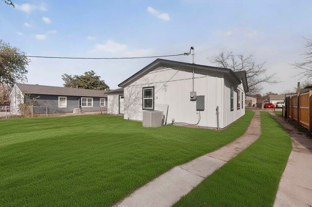 4540 Western Oaks Drive, Dallas, TX 75211