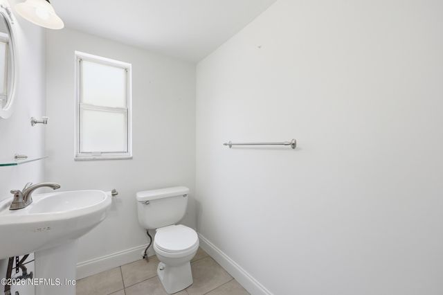 5855 W JAGUAR Drive, Jacksonville, FL 32244