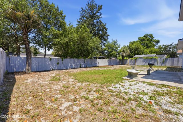 5855 W JAGUAR Drive, Jacksonville, FL 32244