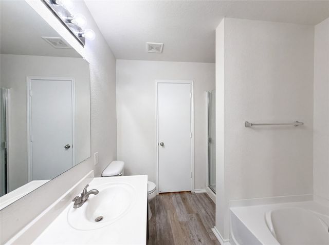 2904 Lake Vista Drive, Wylie, TX 75098