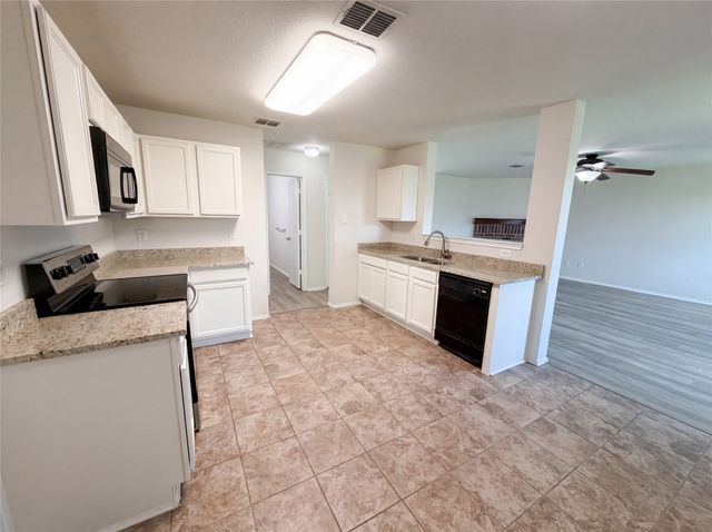 2904 Lake Vista Drive, Wylie, TX 75098
