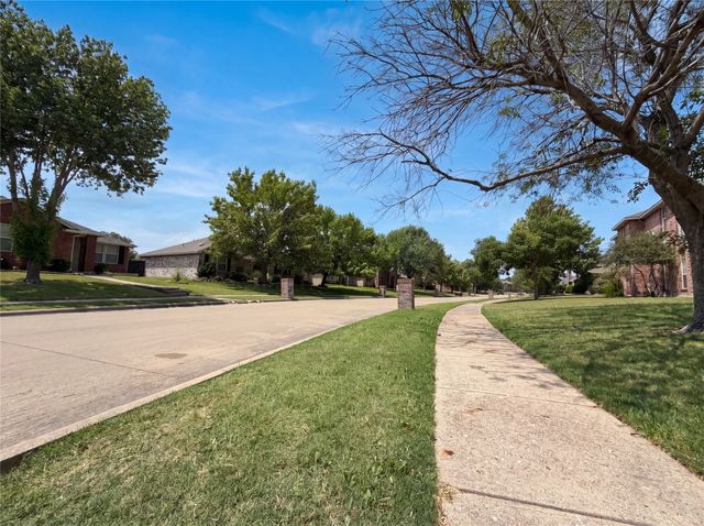 2904 Lake Vista Drive, Wylie, TX 75098