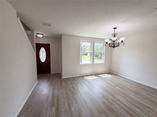 2904 Lake Vista Drive, Wylie, TX 75098