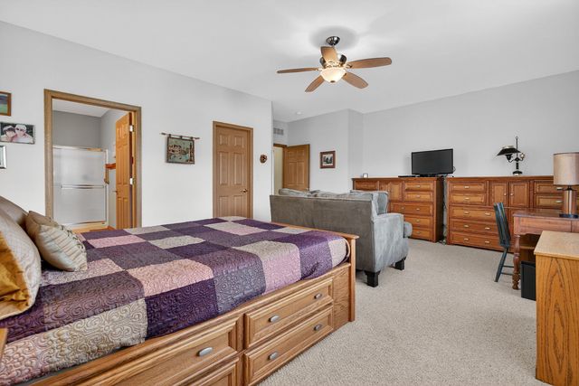 507 Homeview Drive, Oswego, IL 60543