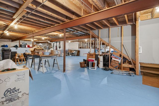 507 Homeview Drive, Oswego, IL 60543