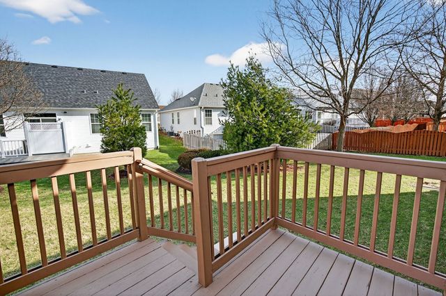 507 Homeview Drive, Oswego, IL 60543