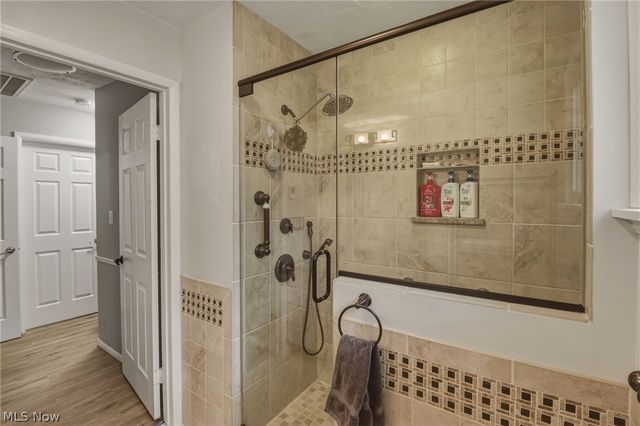 364 Wallace Drive, Berea, OH 44017