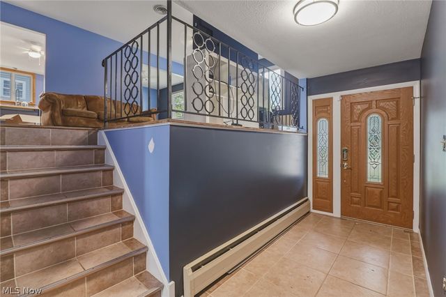 364 Wallace Drive, Berea, OH 44017
