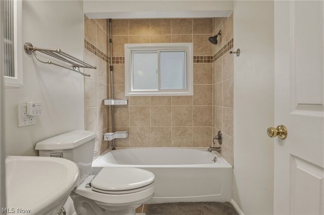 364 Wallace Drive, Berea, OH 44017
