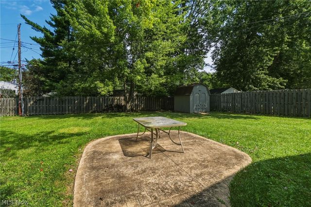 364 Wallace Drive, Berea, OH 44017