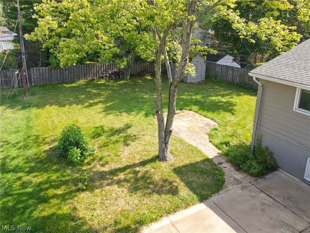 364 Wallace Drive, Berea, OH 44017