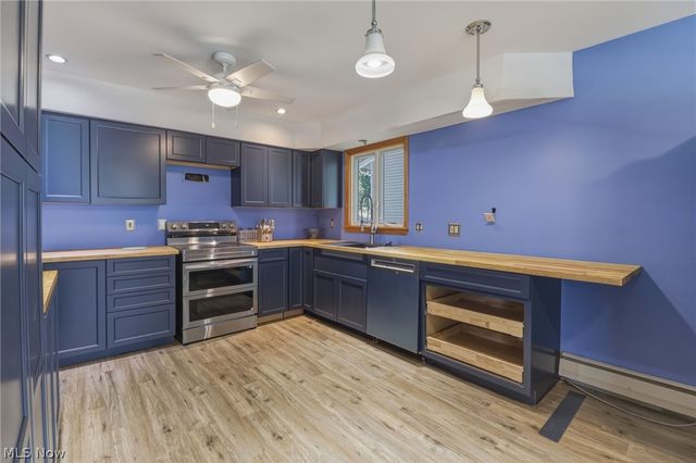 364 Wallace Drive, Berea, OH 44017