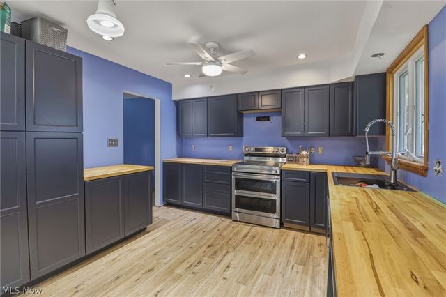 364 Wallace Drive, Berea, OH 44017