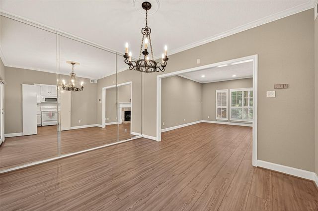 11711 Memorial Drive 13, Houston, TX 77024