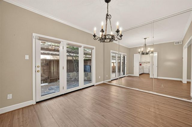 11711 Memorial Drive 13, Houston, TX 77024