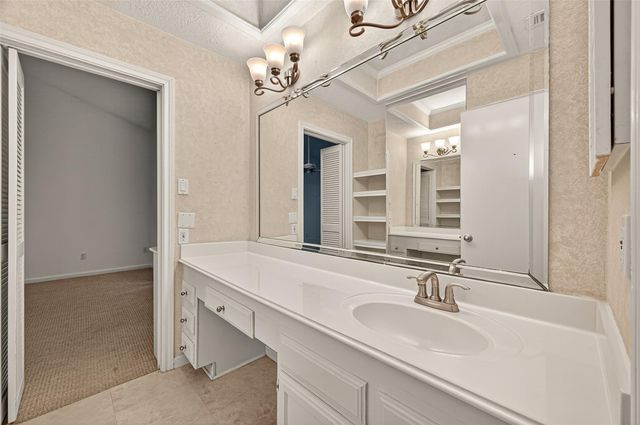 11711 Memorial Drive 13, Houston, TX 77024