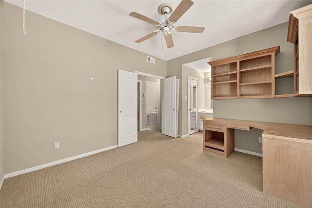 11711 Memorial Drive 13, Houston, TX 77024