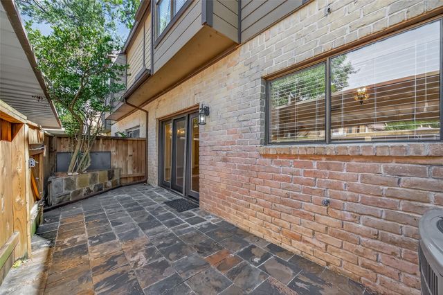 11711 Memorial Drive 13, Houston, TX 77024