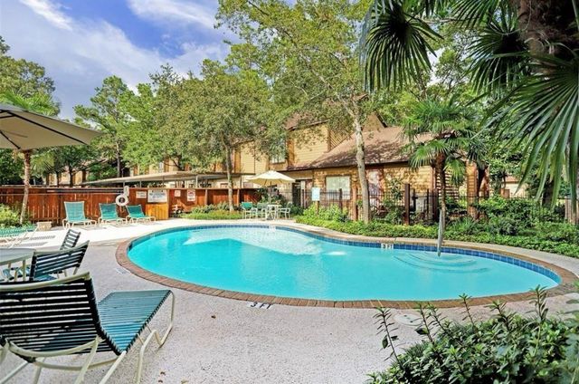 11711 Memorial Drive 13, Houston, TX 77024