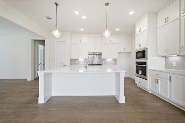 602 Johnston Drive, Rosharon, TX 77583