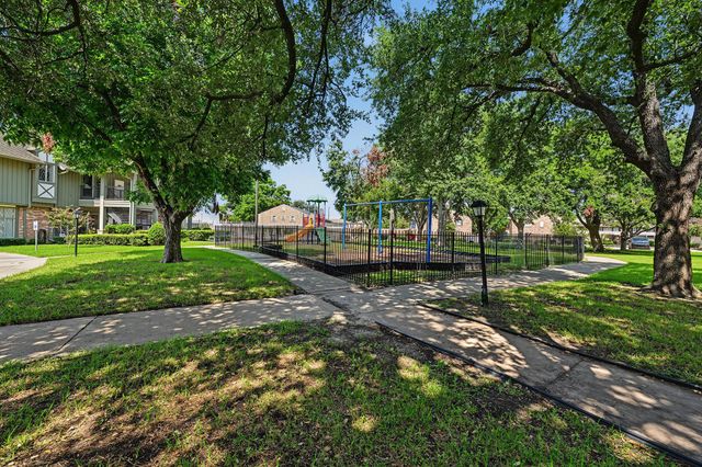 2021 Winrock Boulevard 167, Houston, TX 77057